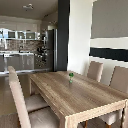 Apartamento Cevahir City Life 1 *